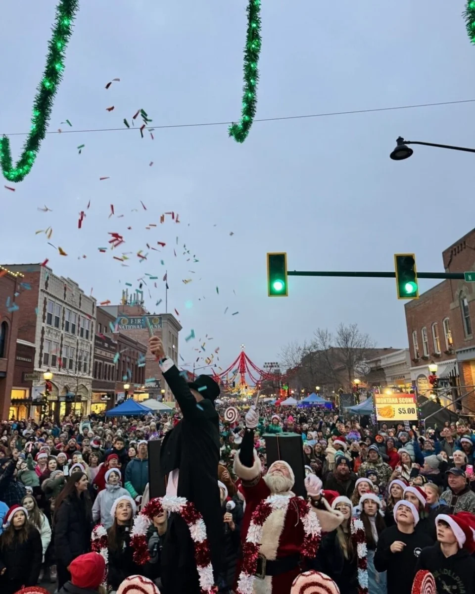 Bozeman Christmas Stroll: A Downtown Holiday Getaway